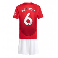 Camiseta Manchester United Lisandro Martinez #6 Primera Equipación Replica 2024-25 para niños mangas cortas (+ Pantalones cortos)